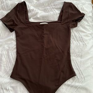 Aritzia Contour Shortsleeve Bodysuit